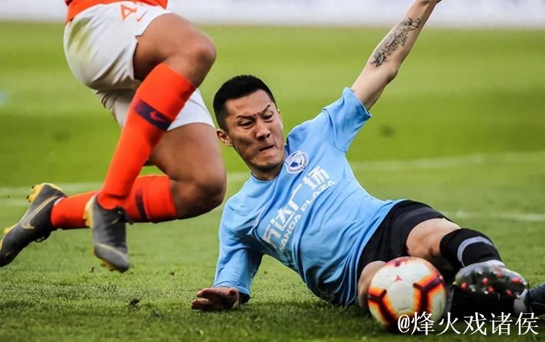 回顾中超赛场戴琳与周挺激烈争吵的瞬间